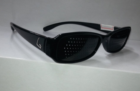 Pinhole Glasses